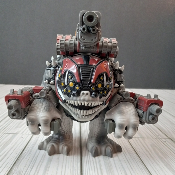 Funko POP! Gears of War 6" Brumak #199 - Picture 1 of 9
